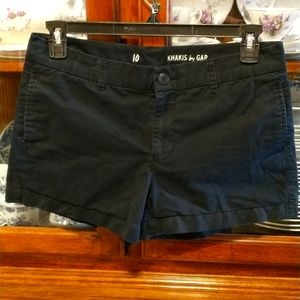 Gap Shorts size 10 with front and back pockets. Super cute!